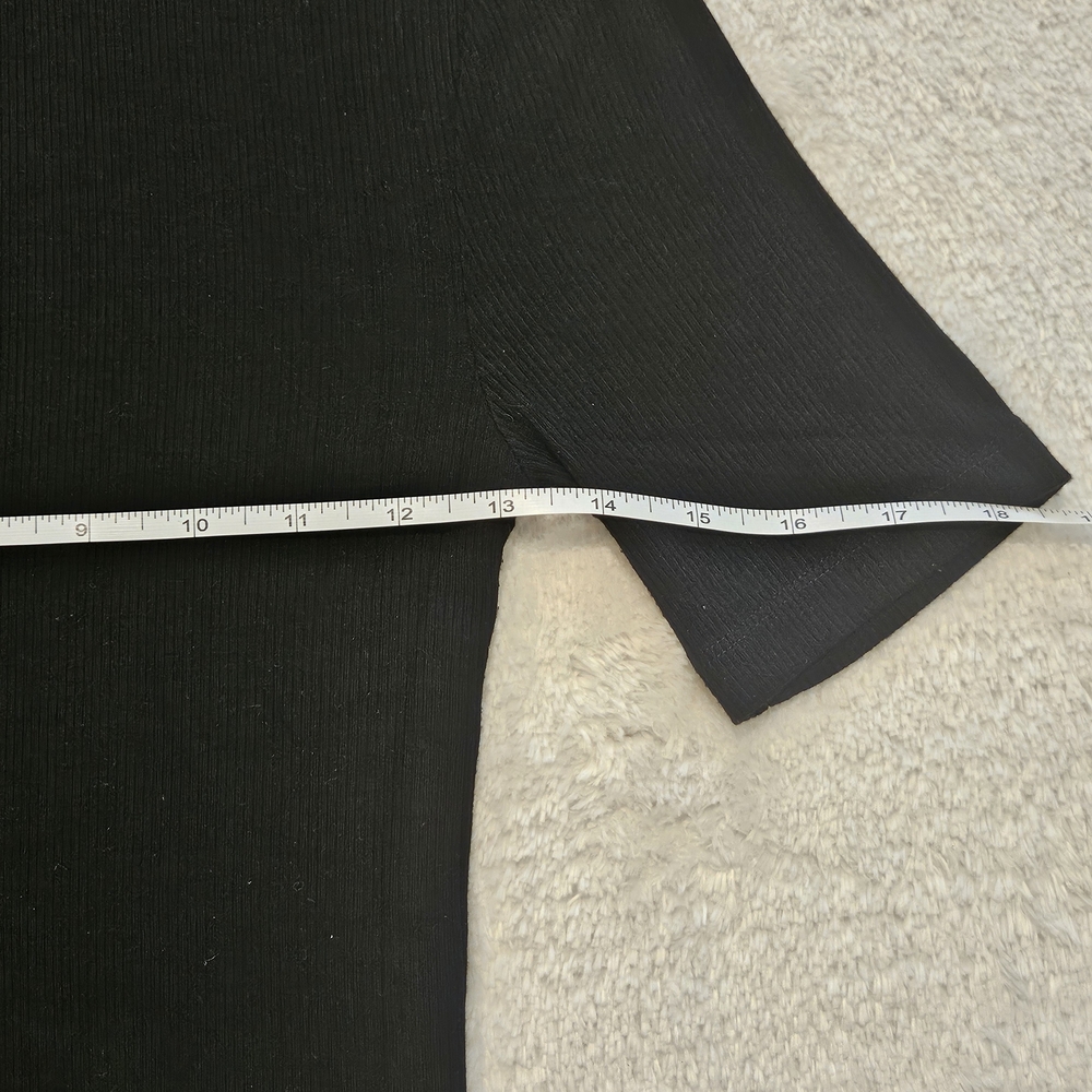 BCBGMAXAZRIA Short Sleeve Black Ribbed Turtleneck Top Minimalist Business Casual - Picture 2 of 5